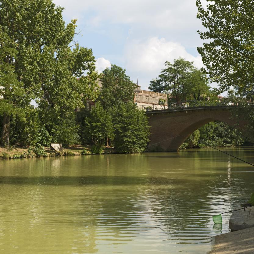 Pont sur la Save à Grenade